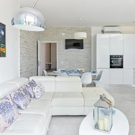 Casa de Férias Sabrina By Interhome *